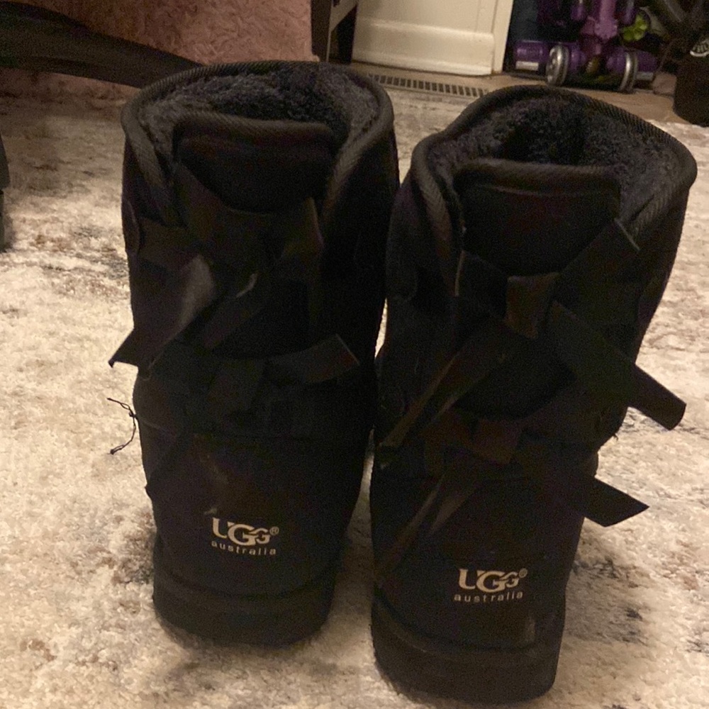 UGG BOOTS